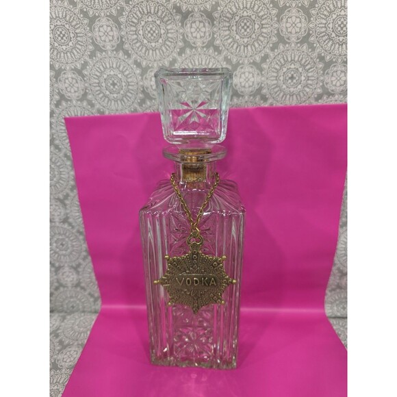 Unbranded Other - Vintage Glass Liquor Decanter Bottle with Stopper Decorative Medallion VODKA GIN